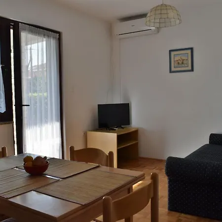 Apartmán Niko Sukošan